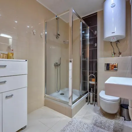 Apartment Zova Raj *